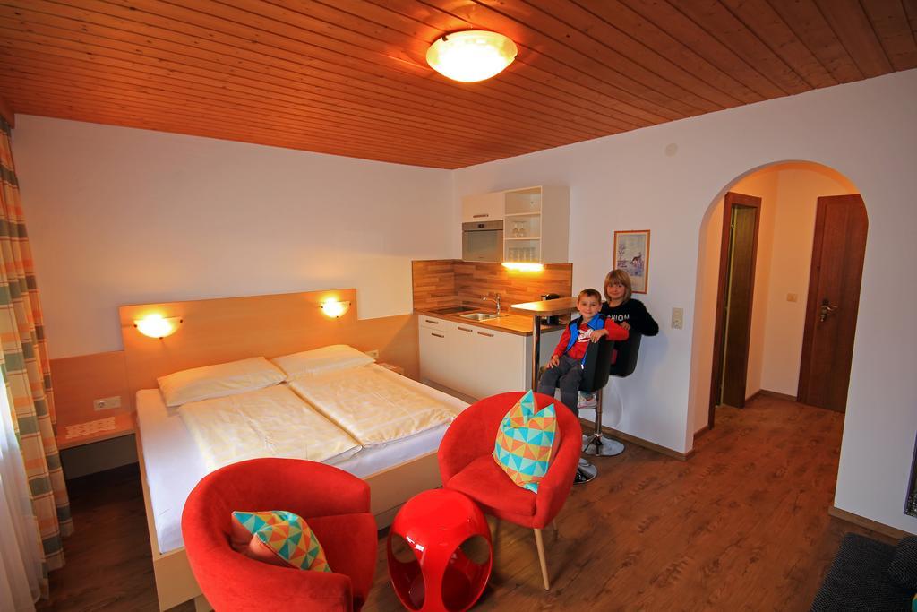 Haus Astrid-Christoph Finkenberg Room photo